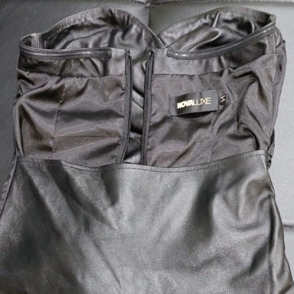 💥 BREATHTAKING💥STRAPLESS BUSTIER DRAPED DRESS IN BLACK GENUINE LEATHER - Picture 15 of 16